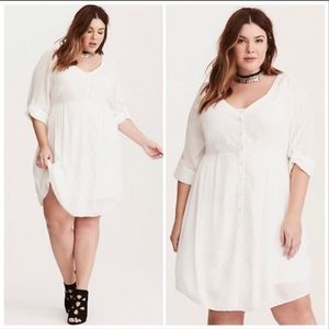 🌼Torrid Size 5 Guaze Like Shirt Dress w/Embroidery Detail